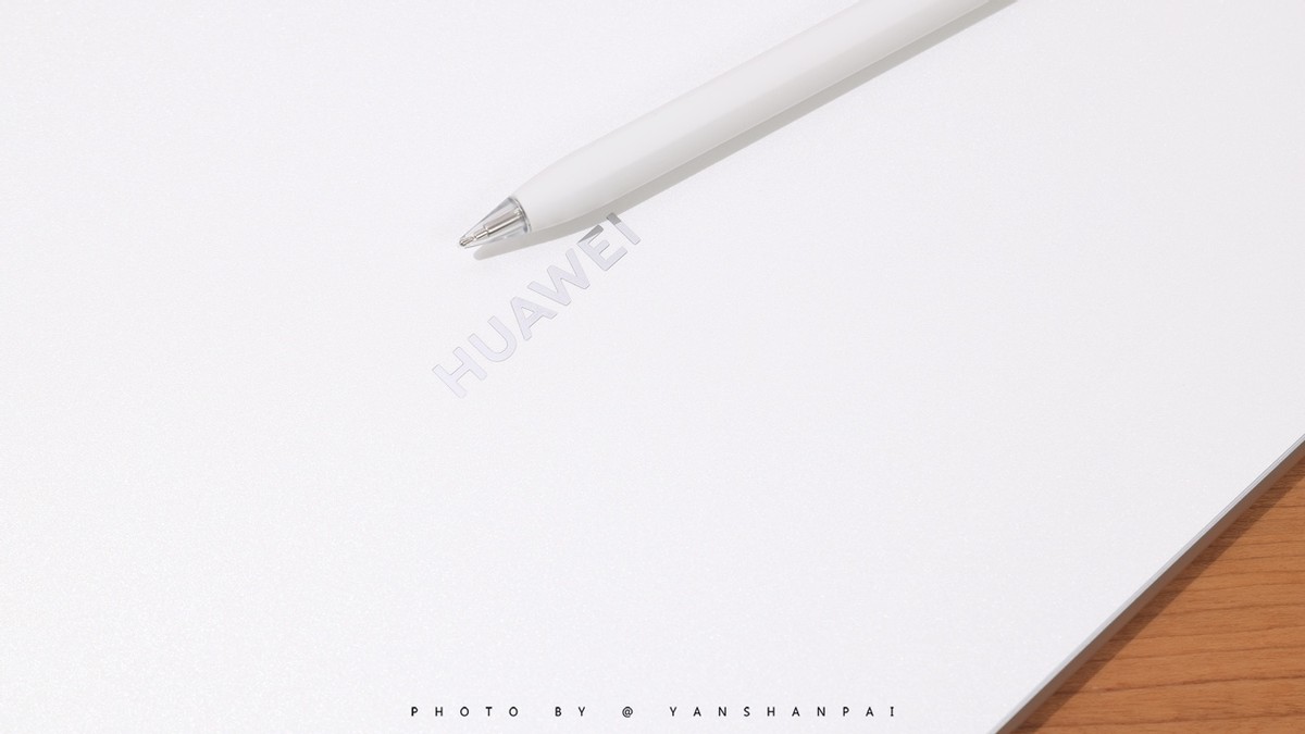 华为平板matepadair对比苹果 (华为平板matepad 2019评测)