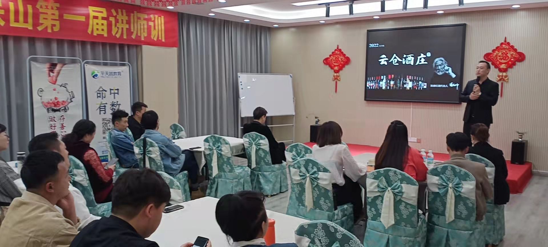 雷盛红酒100块属于哪个档次,雷盛红酒属于什么档次