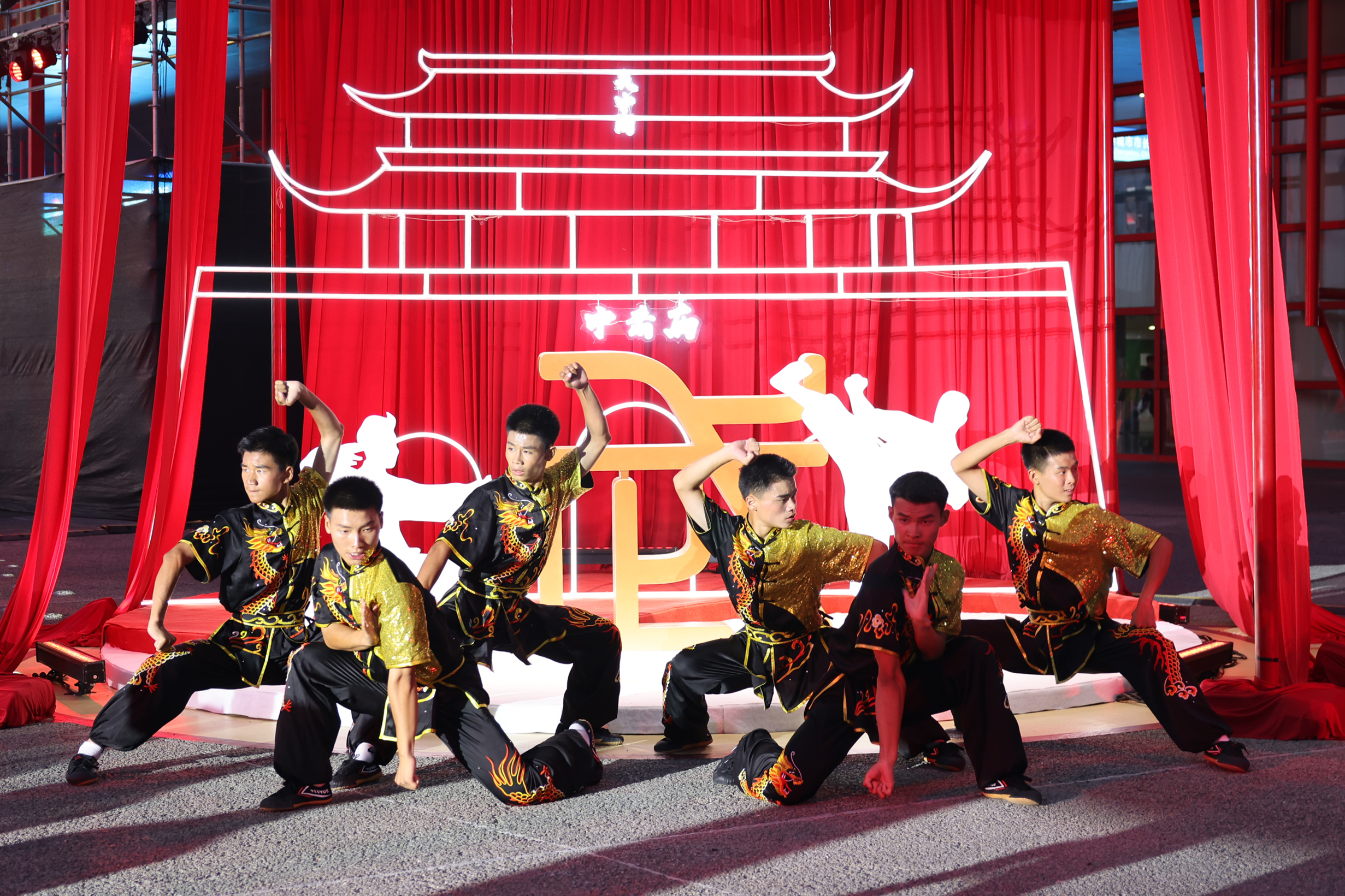 以武会友,以武会友大学