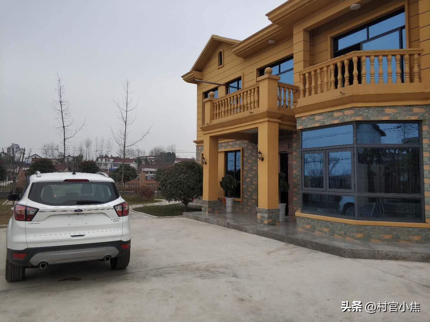 农村村干部的工资到底有多少,在农村村干部靠什么收入