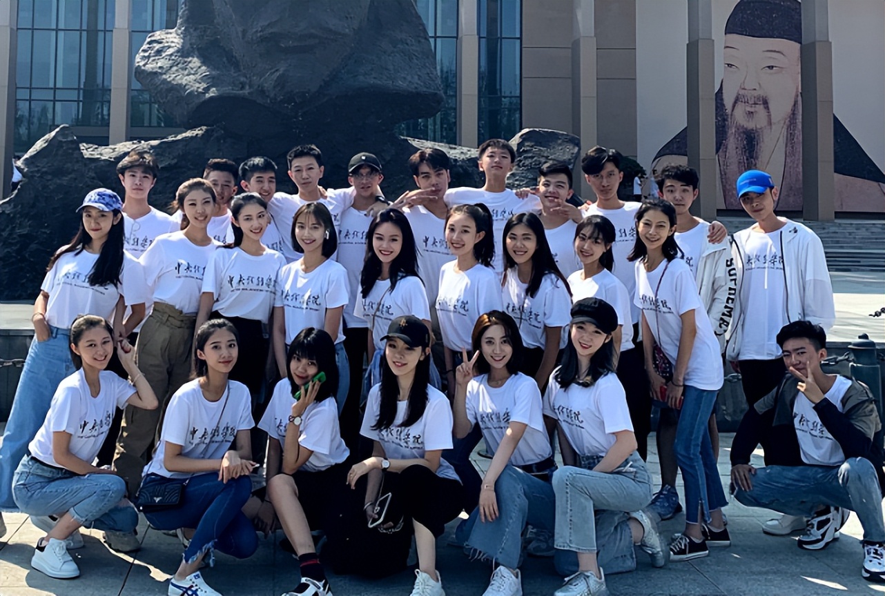 陈凯歌指导朱一龙,陈凯歌说朱一龙的脸有老电影感