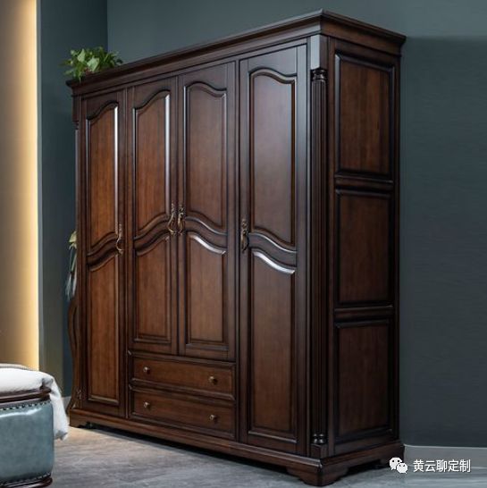 定制纯实木衣柜多少钱一米,实木成品衣柜和定制衣柜