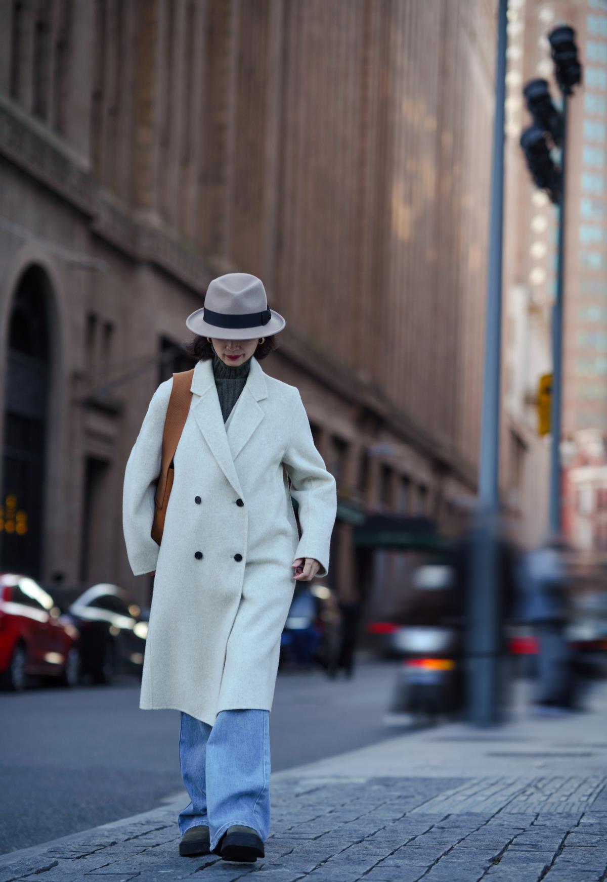 三木藏青色最新冬款大衣,三木母女秋冬装搭配红色大衣