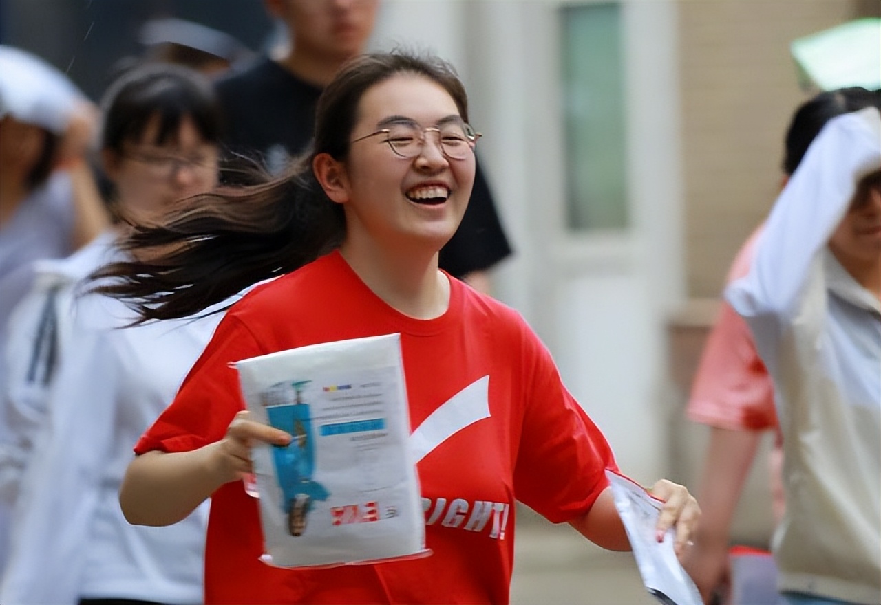 2023高考考多少分才可以上本科,2023高考考多少分才能上本科