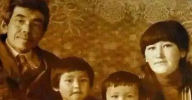 中国版《肖申克的救赎》，多次越狱逃往国外，终平反回国