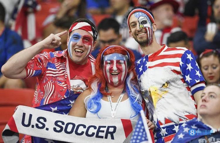 鑽峰叞棣栫浉璧涘悗鍥炲鎷滅櫥,鑽峰叞闃熷憳鍥炲簲鎷滅櫥