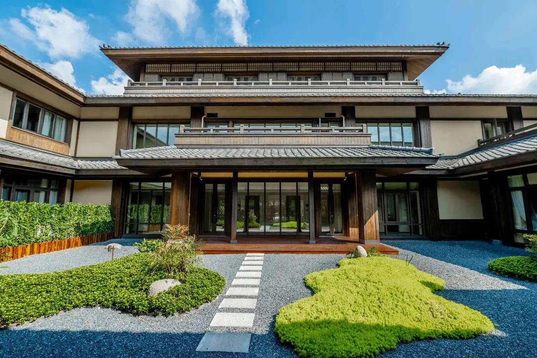 诗酒茶田、梦居藏马，体验近在咫尺的诗和远方——阿朵花屿