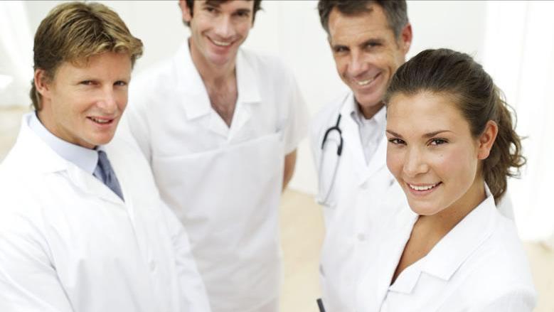 头皮总是长疙瘩或脓包是什么原因,头皮起脓包疙瘩是怎么回事