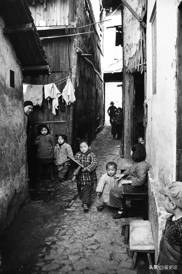 87岁老太右眼被打瞎,四川老太儿时射瞎双眼