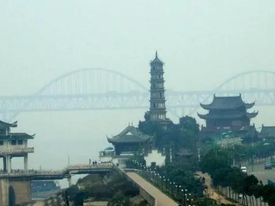 行凶潜逃16年成寺庙住持,杀人犯潜逃16年成寺庙住持