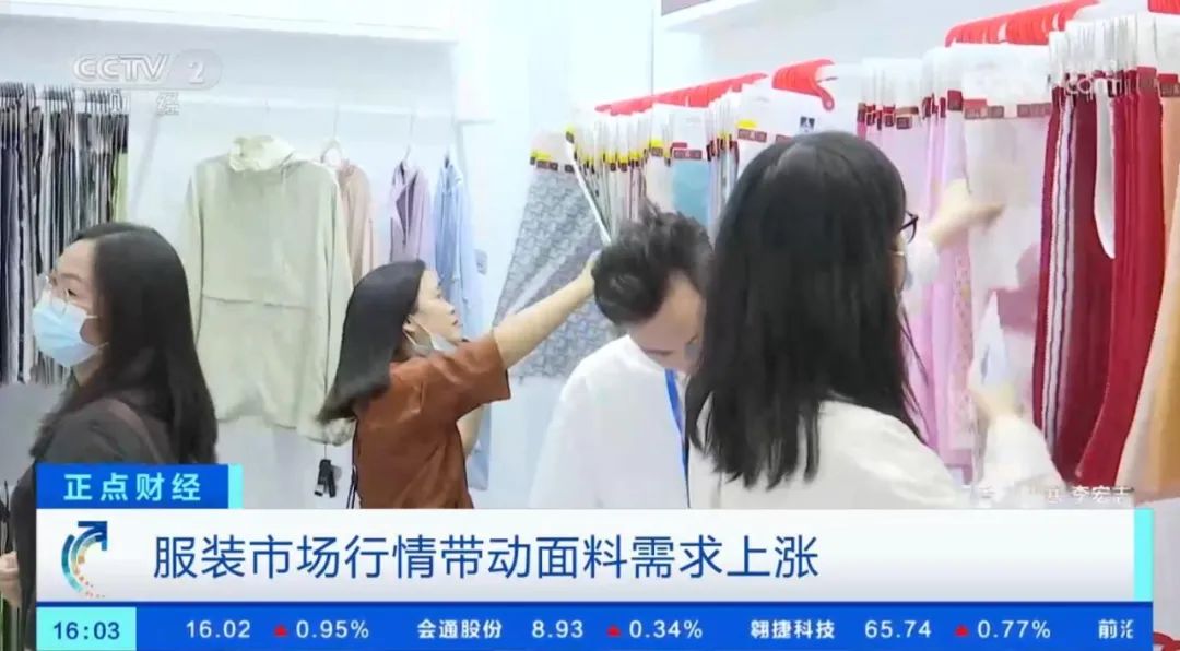 天气暖了，服装行业热了！深圳服装批发市场订单供不应求，服装工厂用工需求激增