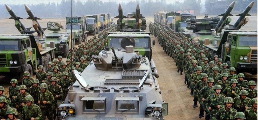 1947年我军三大主力部队图片,我军三大军种实力