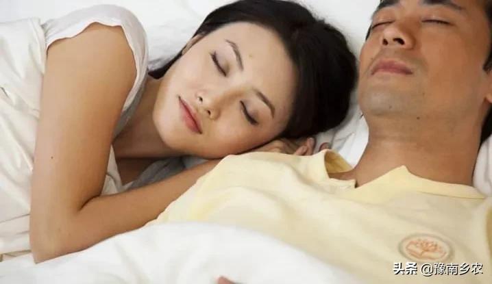 乡村回忆：邻居赚钱旁门左道，后悔之后已经晚了