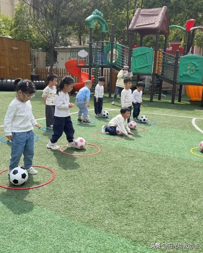 岳池县小学足球比赛,足球大比拼幼儿园游戏