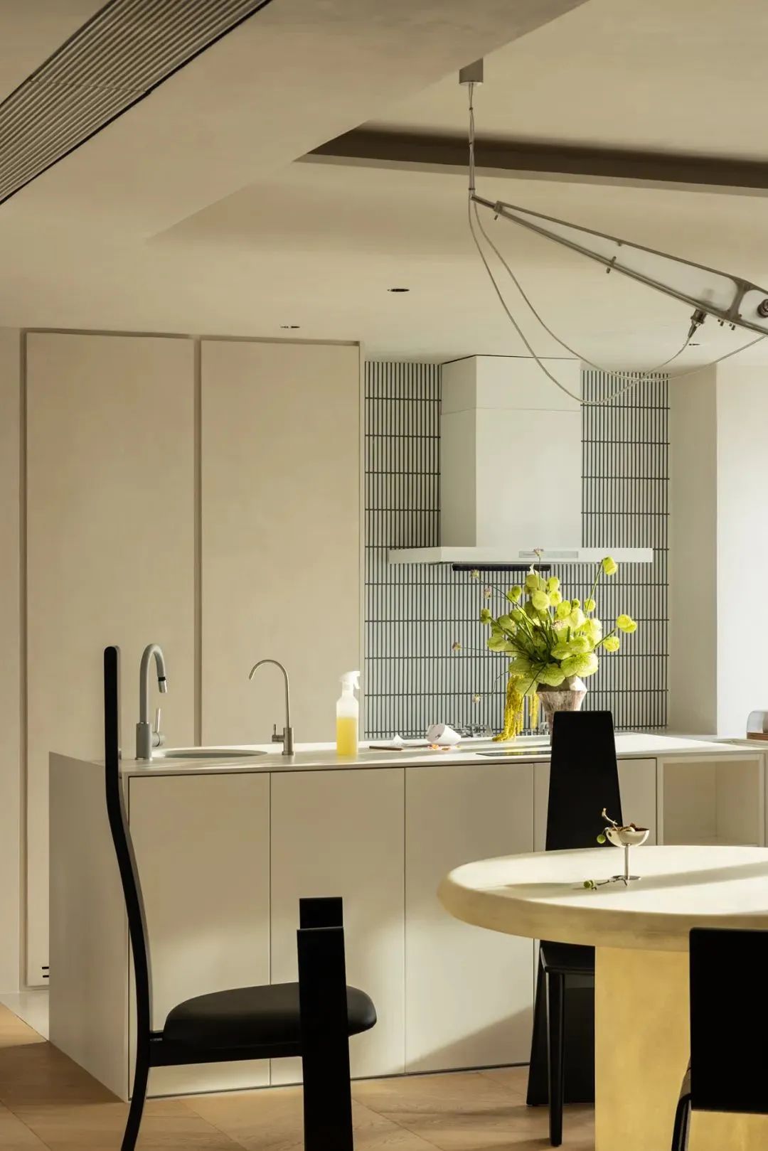 90后情侣新房这样打造清爽又干净,9平米温馨夫妻房