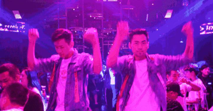 酒吧真实的生活写照,酒吧夜店的生活方式