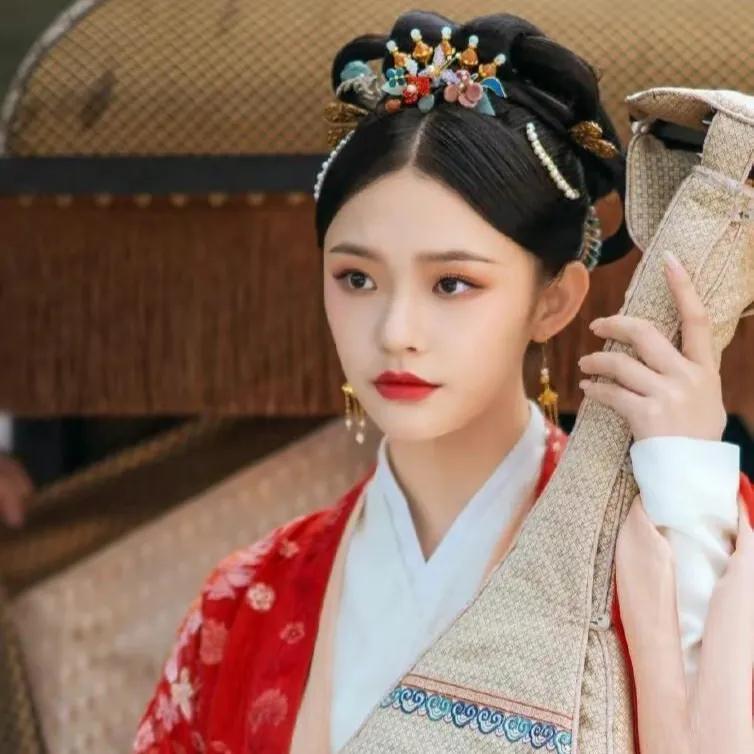 林允漂亮还是刘亦菲漂亮,林允艳压刘亦菲