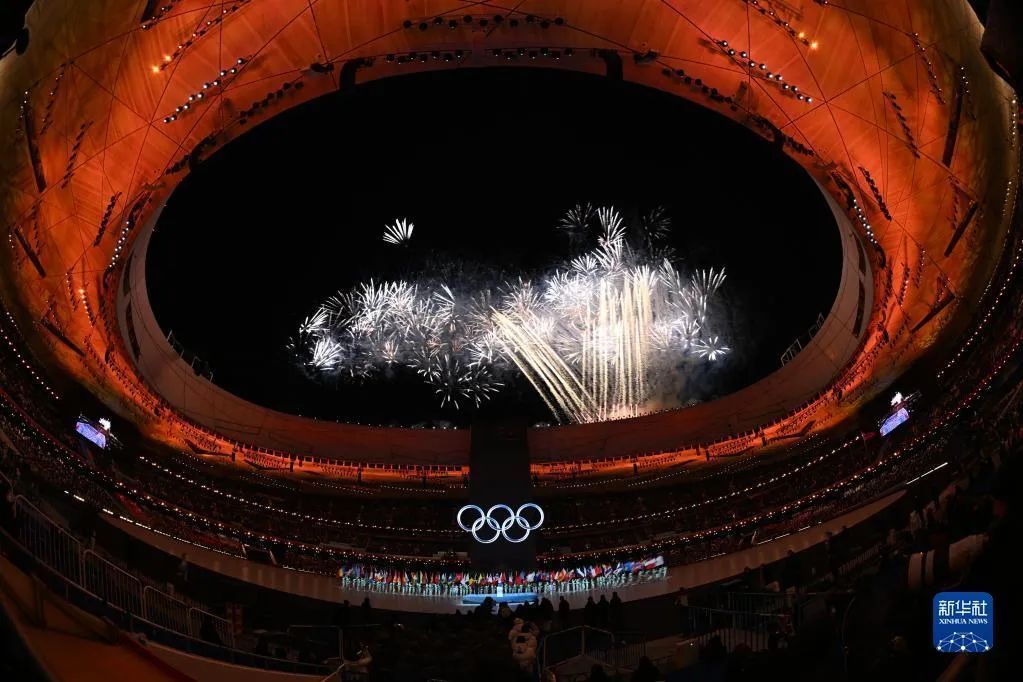 创造令人刮目相看的人间奇迹,创造出令人刮目相看的人间奇迹