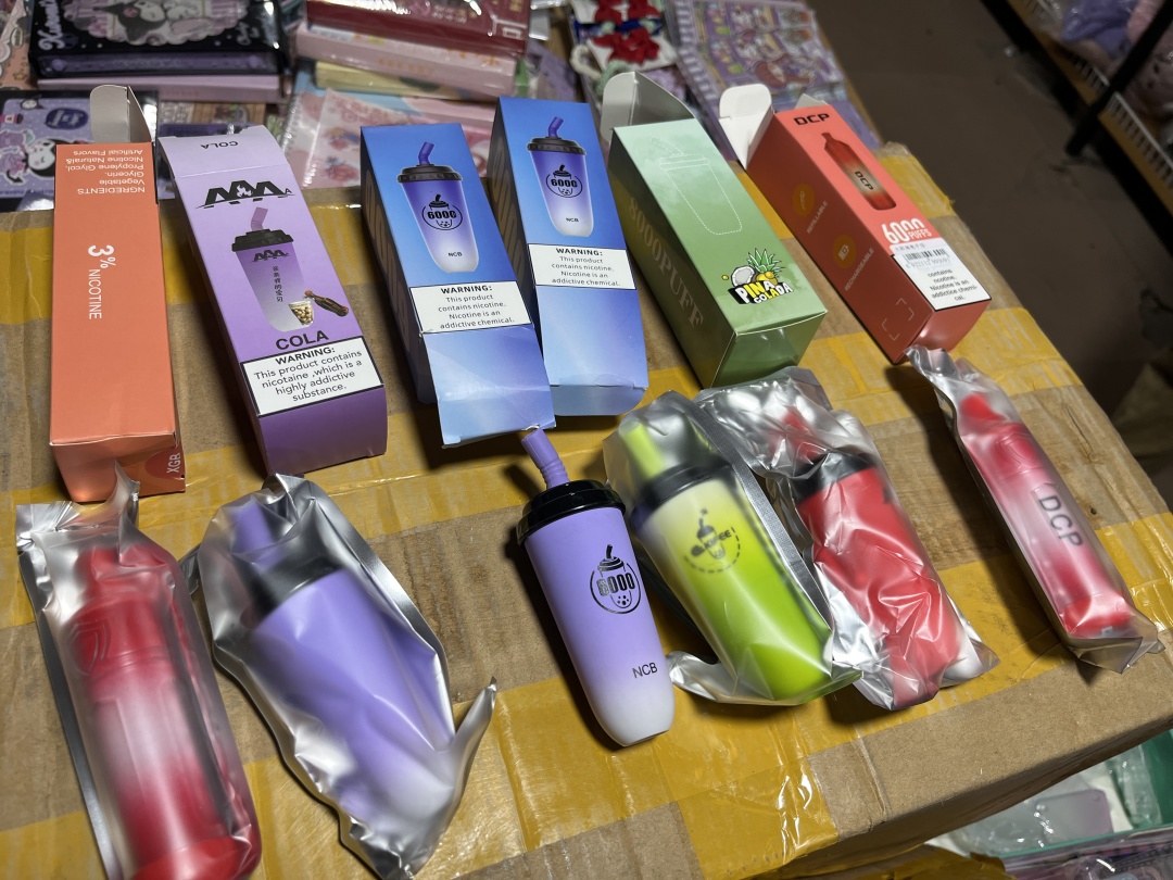 检查学校门口小卖部五毛钱零食,学校小卖部失窃