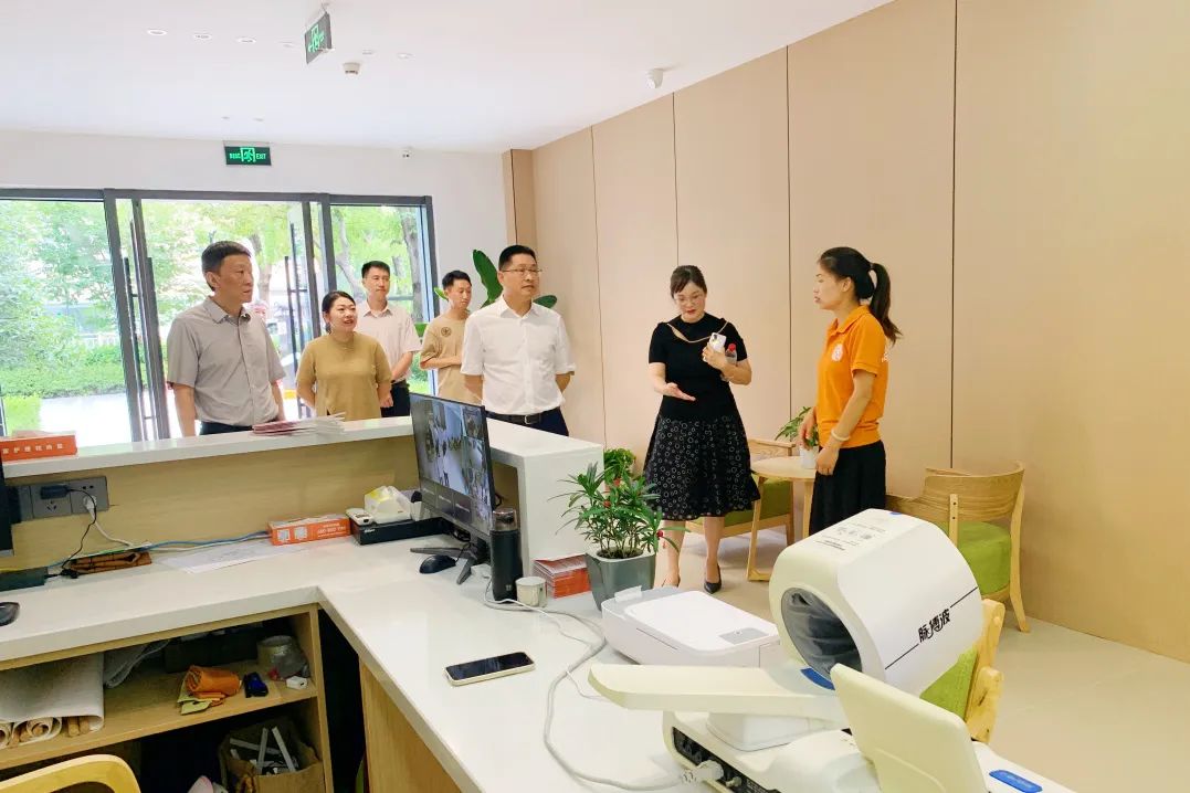 蓝城汪婷婷,蓝城乐居服务集团