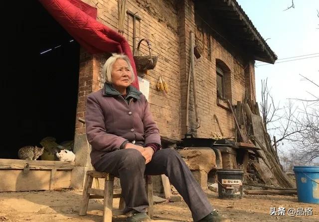 写给漂泊在外游子的话,有钱没钱回家过年语句