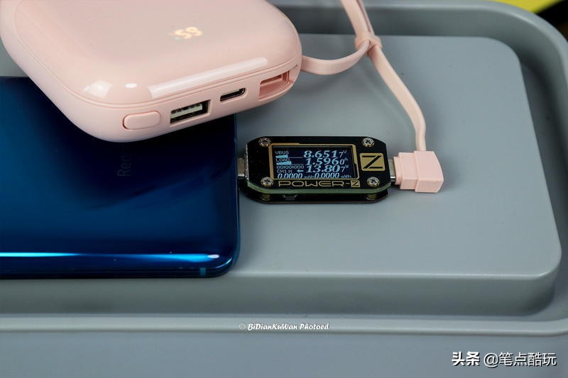 线缆合体，拒绝「电荒」！Ravpower自带线充电宝体验