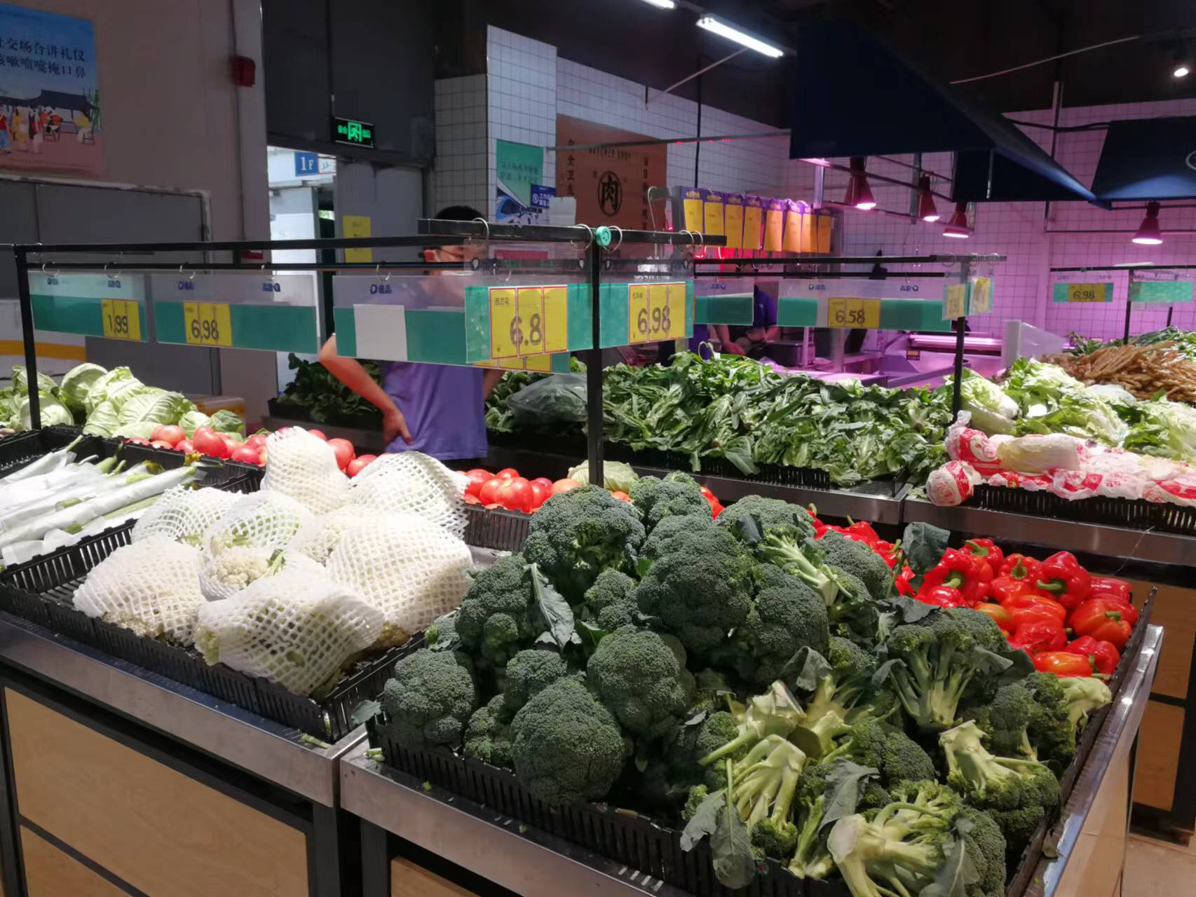 农村菜篮子防疫,记者直击新发地市场消杀