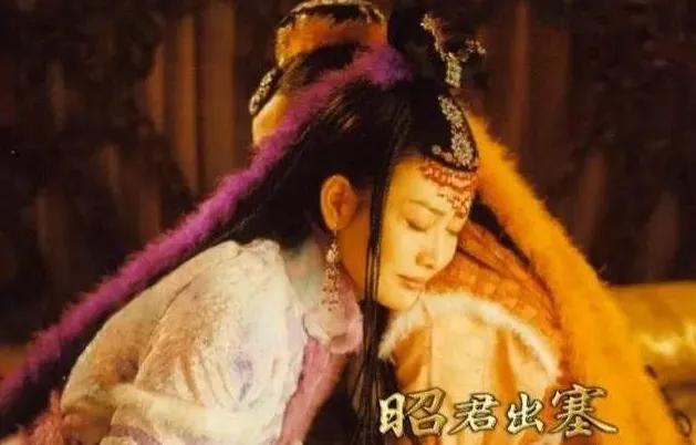 王昭君和亲使者,王昭君出塞公主后悔要和亲