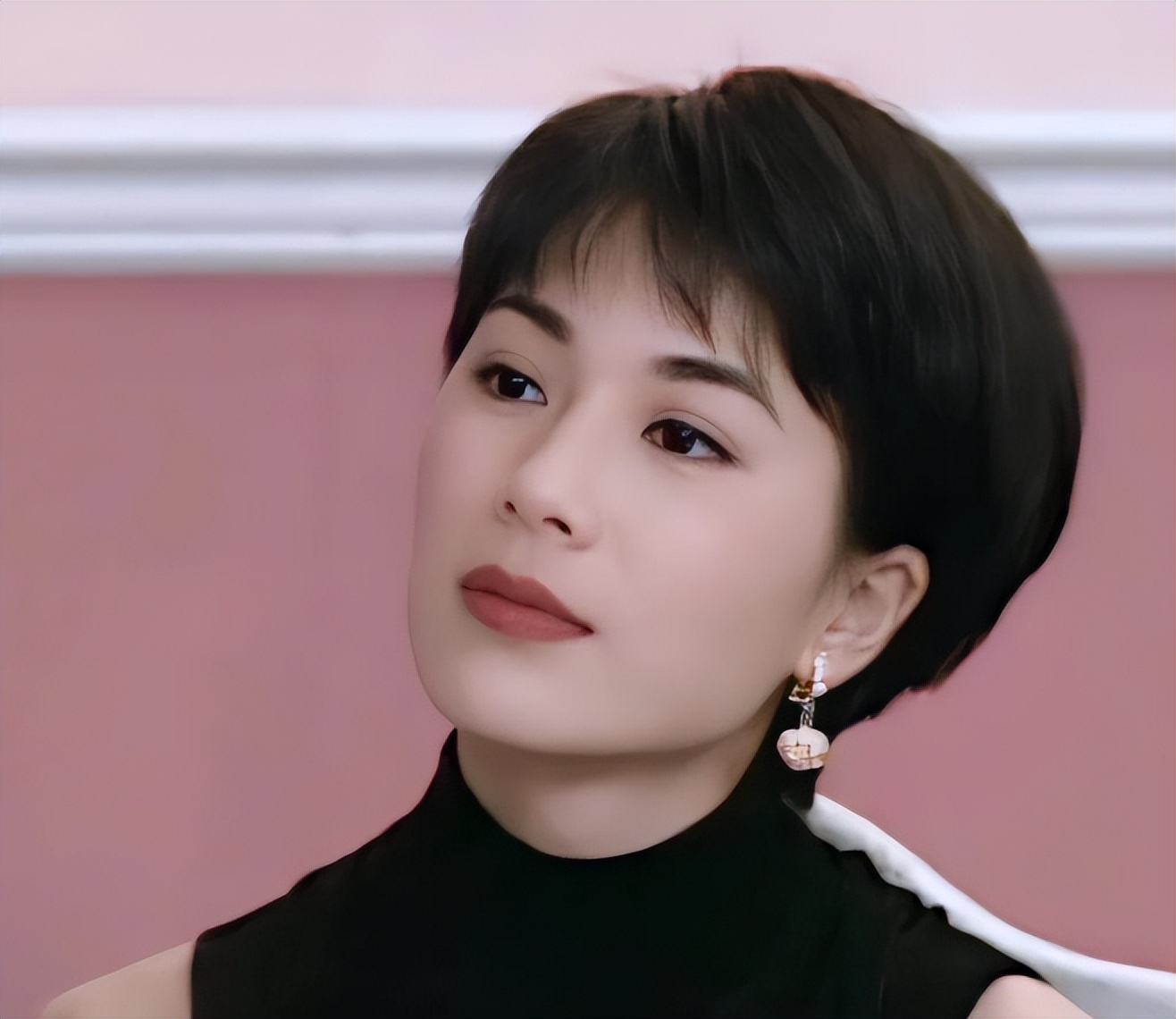 明明是双胞胎却被区别对待电影,明明是双胞胎却被区别对待的电影