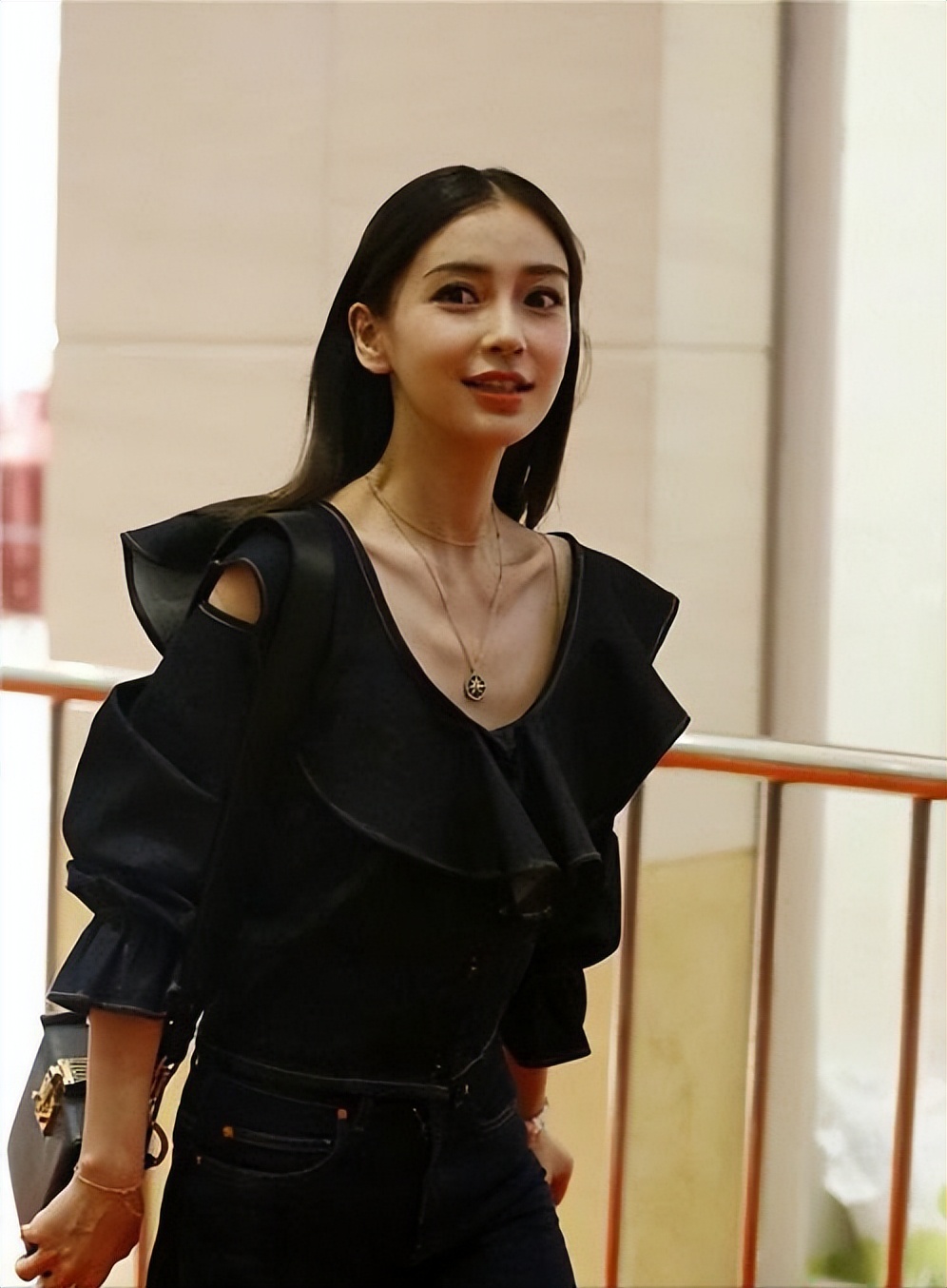 瘦到脱相的女明星真的好看吗,瘦脱相的女网红