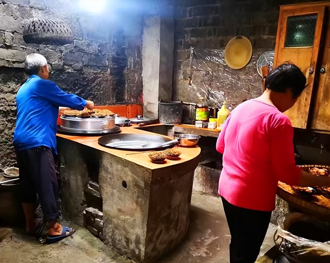 女子卖150碗熟肉被判赔5万结局,卖150碗熟肉被罚5万元后续