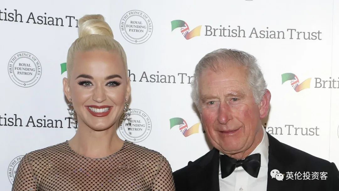 英国国王加冕典礼全过程中文解说,英国国王加冕仪式直击现场哈里