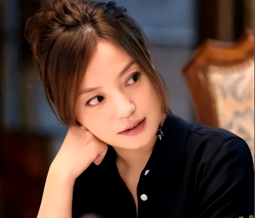 顶风作案！赵薇的恶行何止亲日辱华，如今的下场是咎由自取