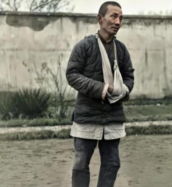 国军参谋长加入新四军，后率部“叛变”被骂汉奸，粟裕：连升三级