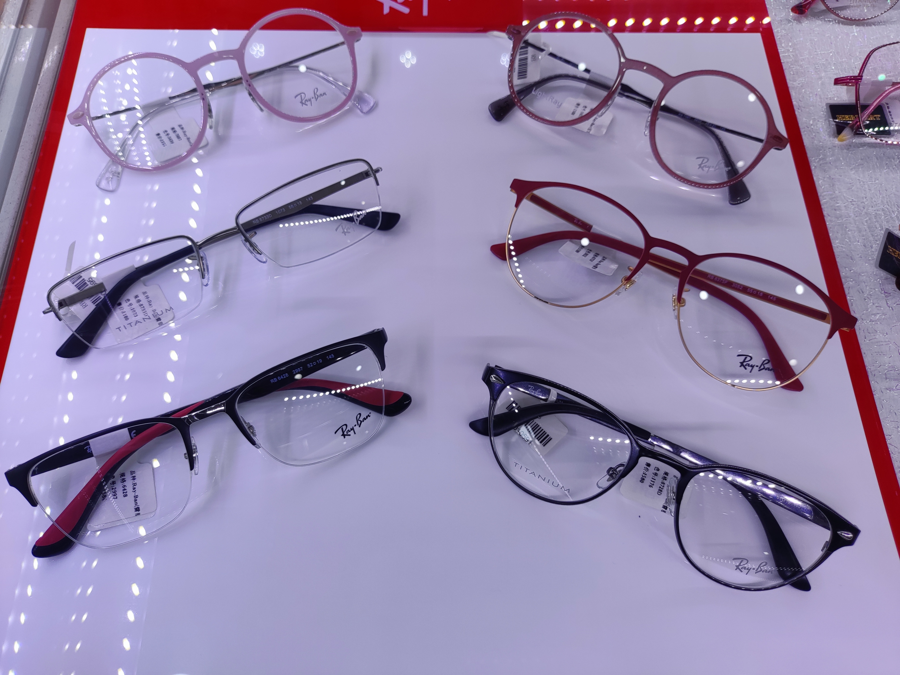 眼镜如何配自己最舒服的度数,配近视眼镜怎么选择镜框和镜片