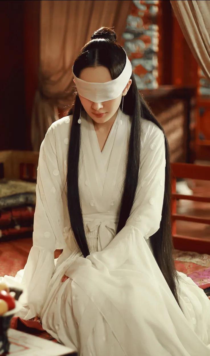 再读三生三世十里桃花，顿悟凡人素素跳下诛仙台时的绝望