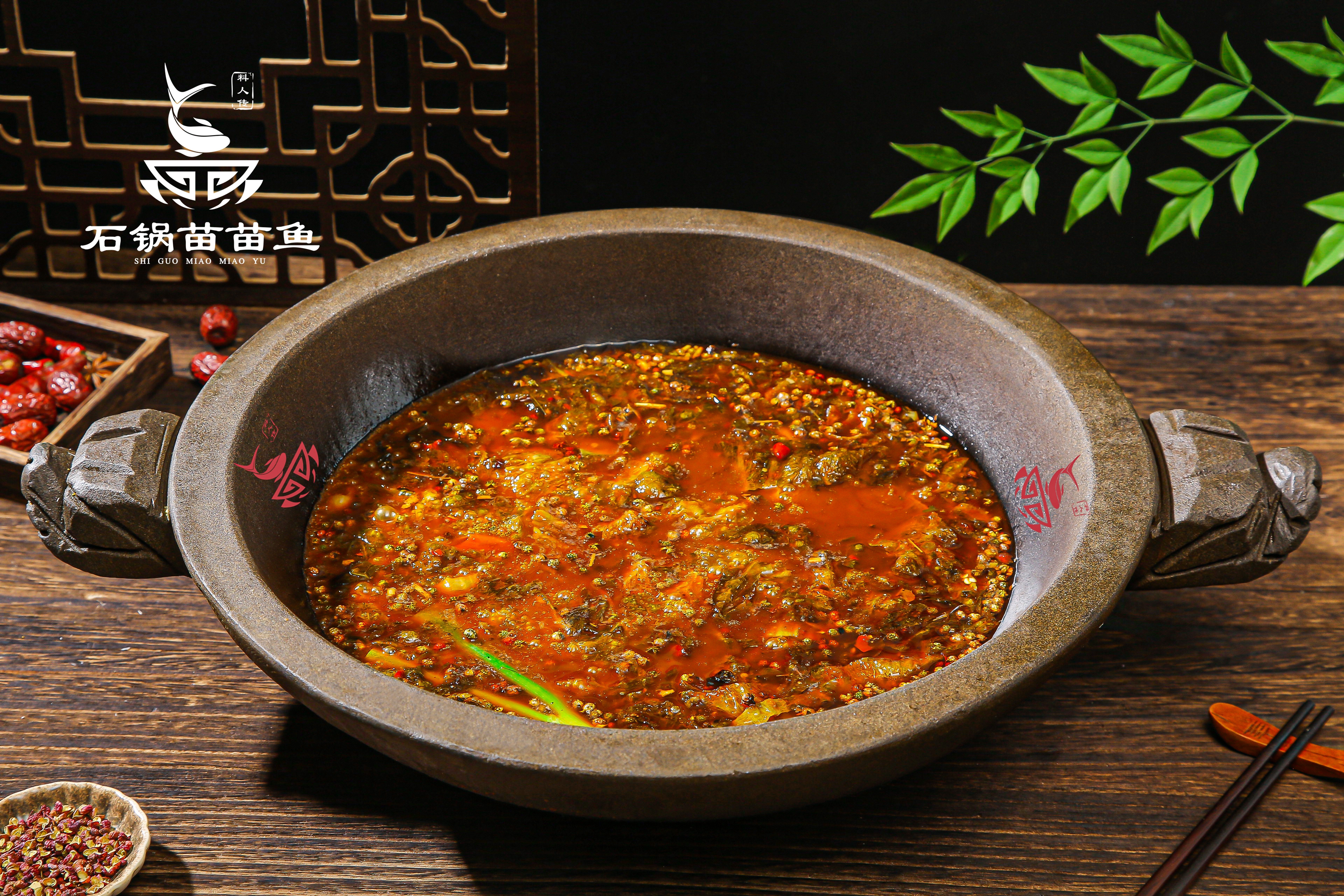 烤涮一体的旋转火锅店怎么加盟,如何开好一家火锅加盟店