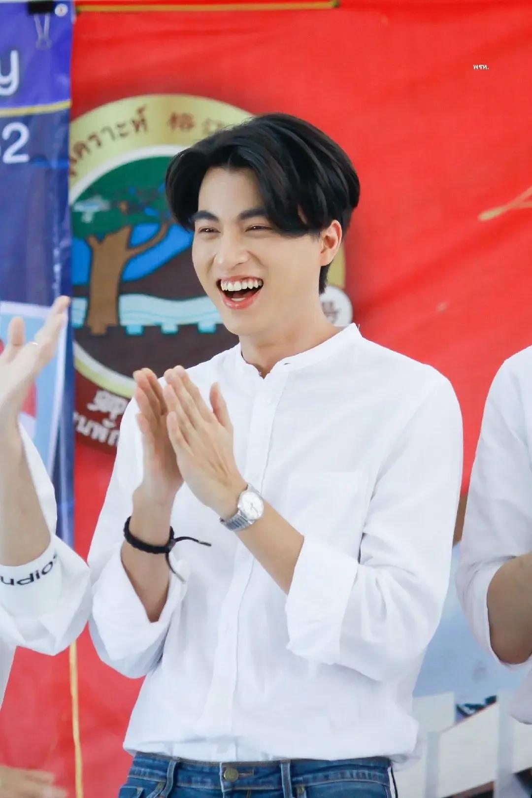 热爱足球的人间天使-糕卡娜