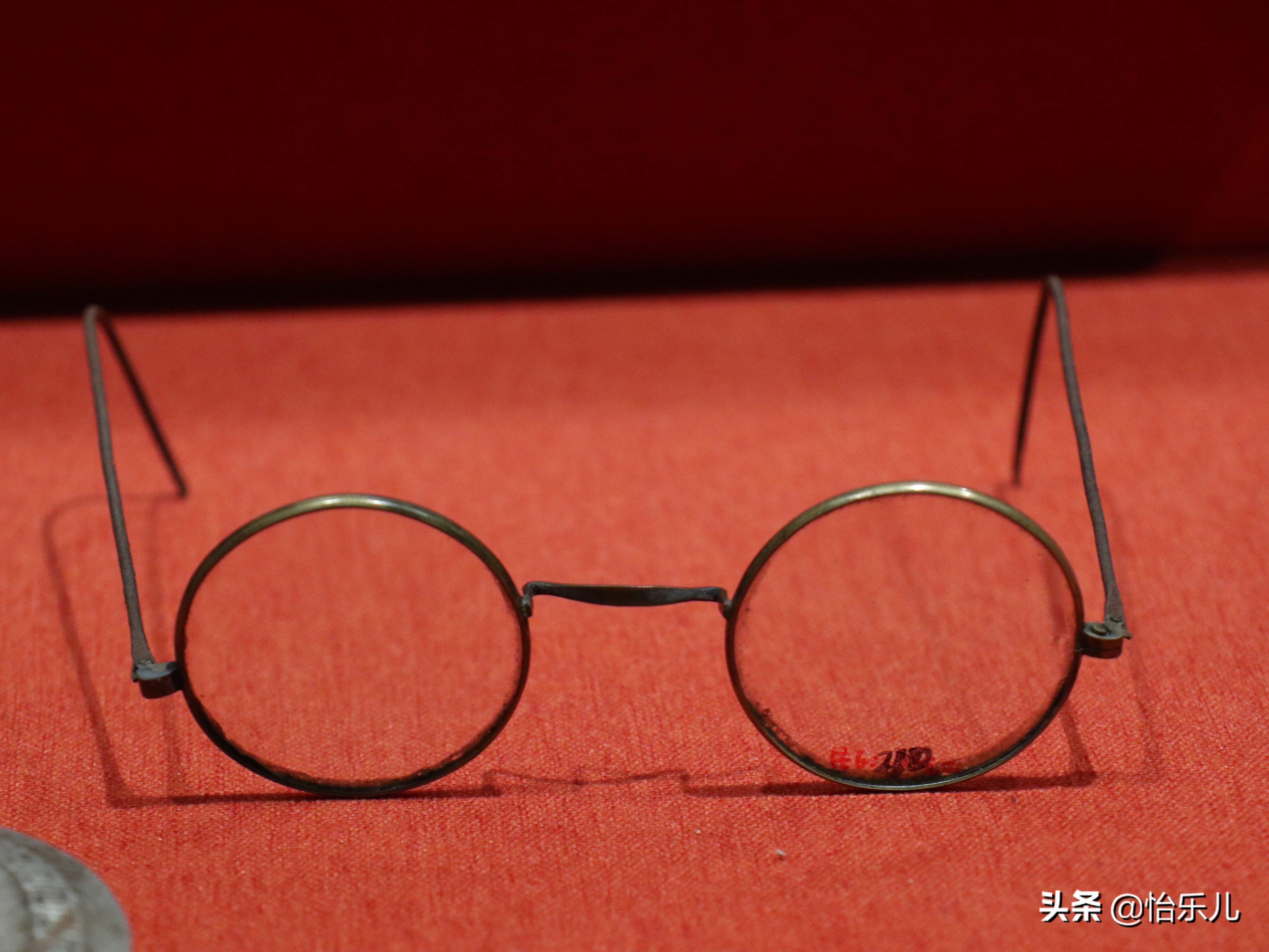 88张图还原百年前广东人“海淘”账单：穿衣化妆购物竟如此时髦