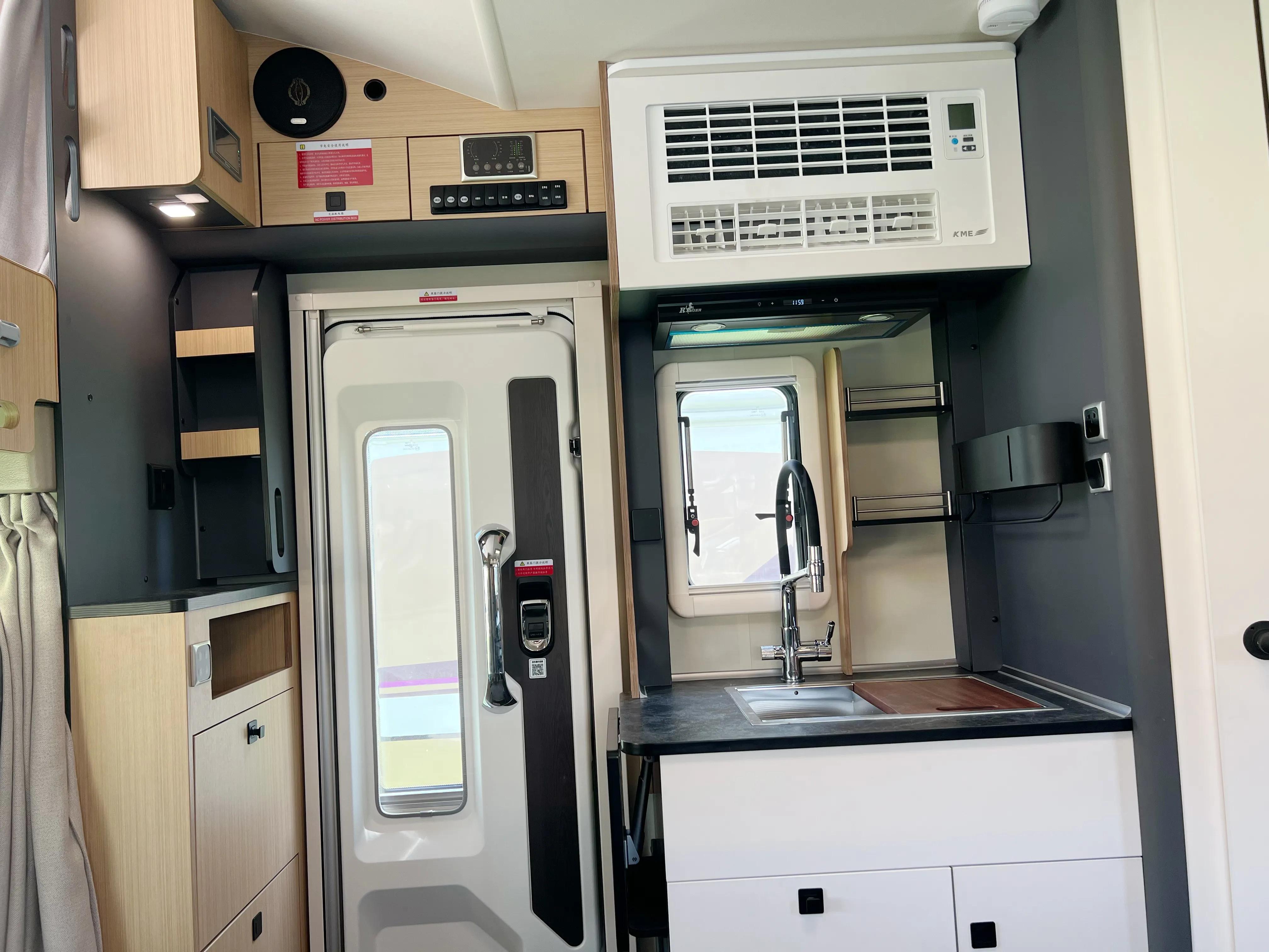 23年宇通c530双拓展价格,宇通c530双拓展房车报价是2023款吗