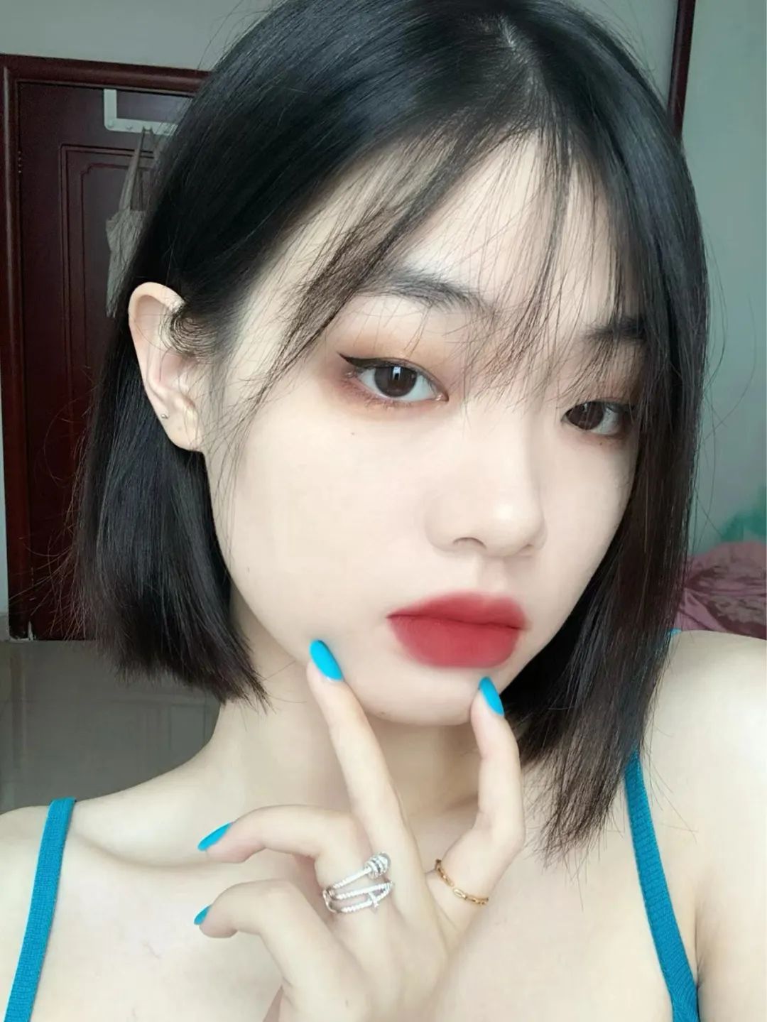 杨超越整过容吗,杨超越有没有整过容