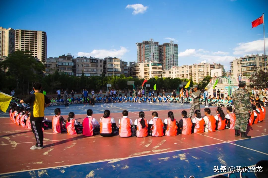 爱打篮球能考什么学校,爱打篮球吗