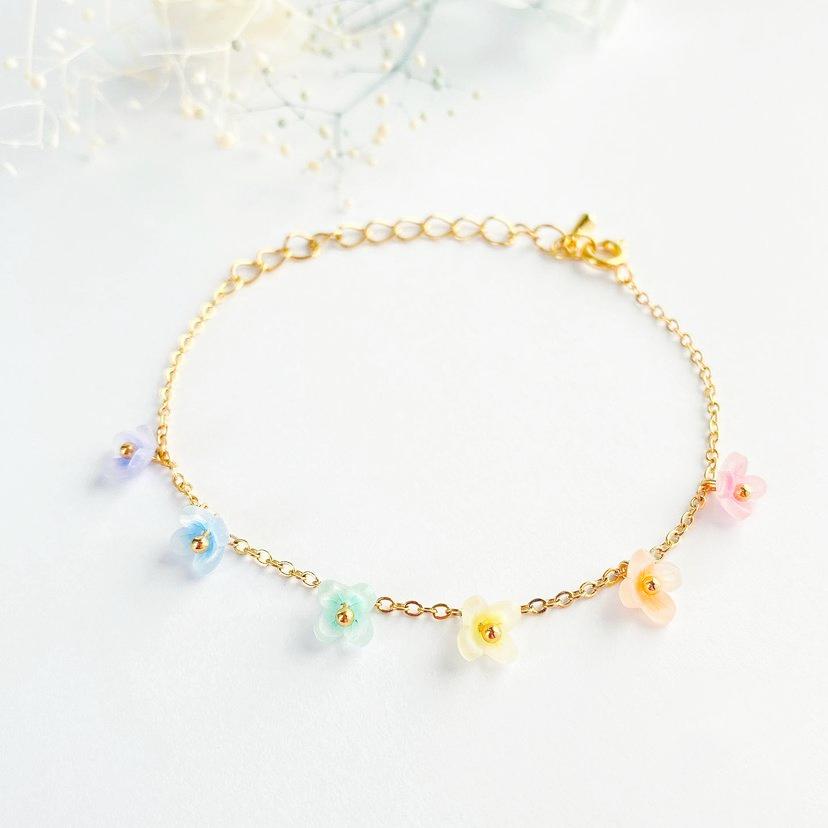 副业首选丨她用手作将春色锁在耳畔，百元一件，供不应求！