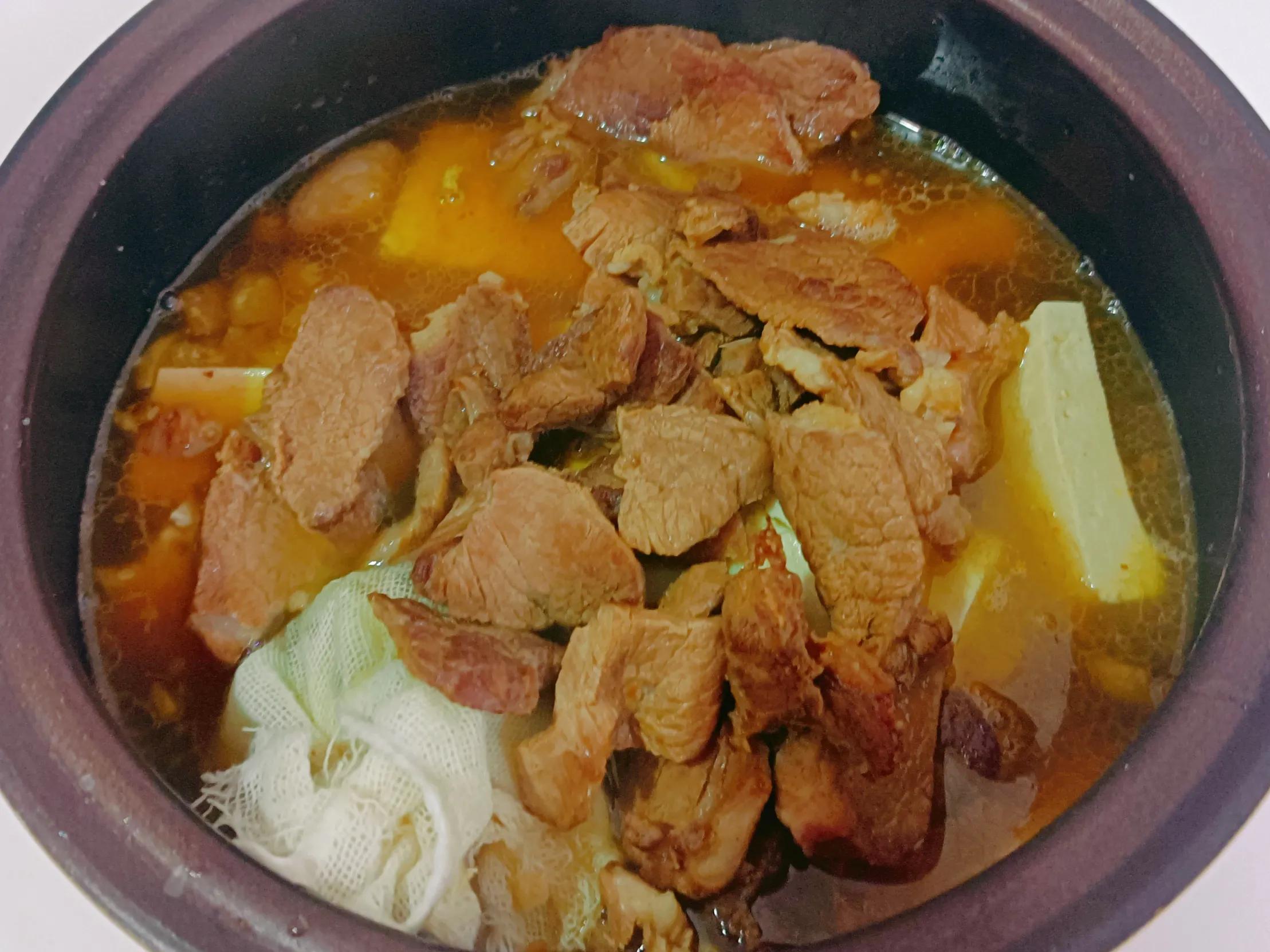 羊肉胡萝卜白萝卜汤的功效和作用,羊肉胡萝卜粉条山药能一起熬汤吗