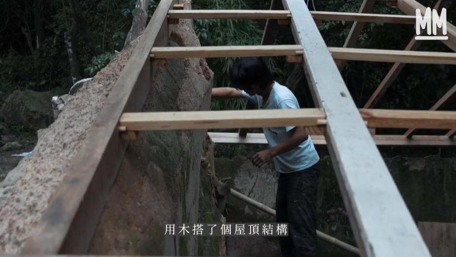 这对香港情侣过“穷酸”生活上瘾！废品做家具，引来144万人围观