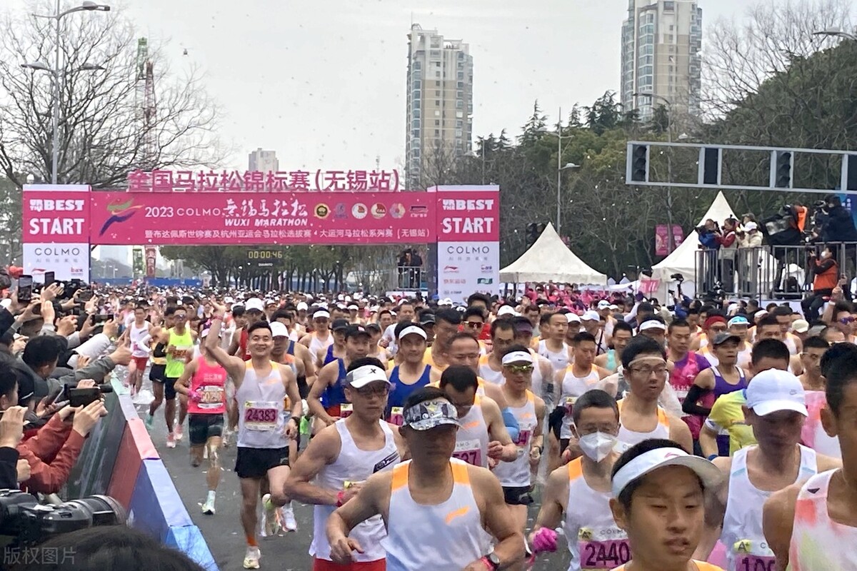 跑个马拉松多少钱,马拉松到底有多烧钱