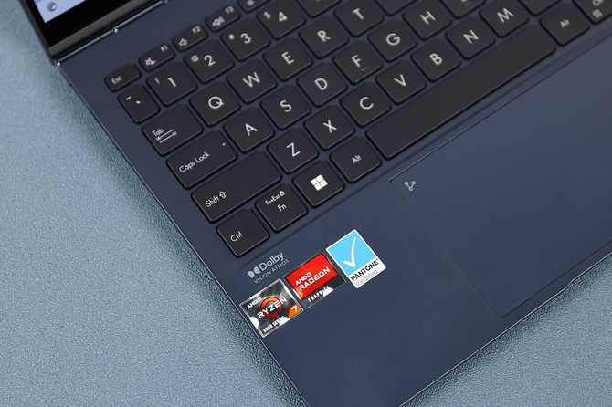 i51240p对比锐龙76800h,酷睿i7-1260p和锐龙r7-5800u对比