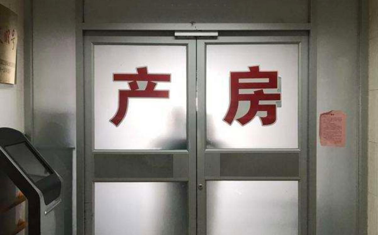 10年前被父母逼迫雪地奔跑,10年前被爸爸逼的雪地里跑步