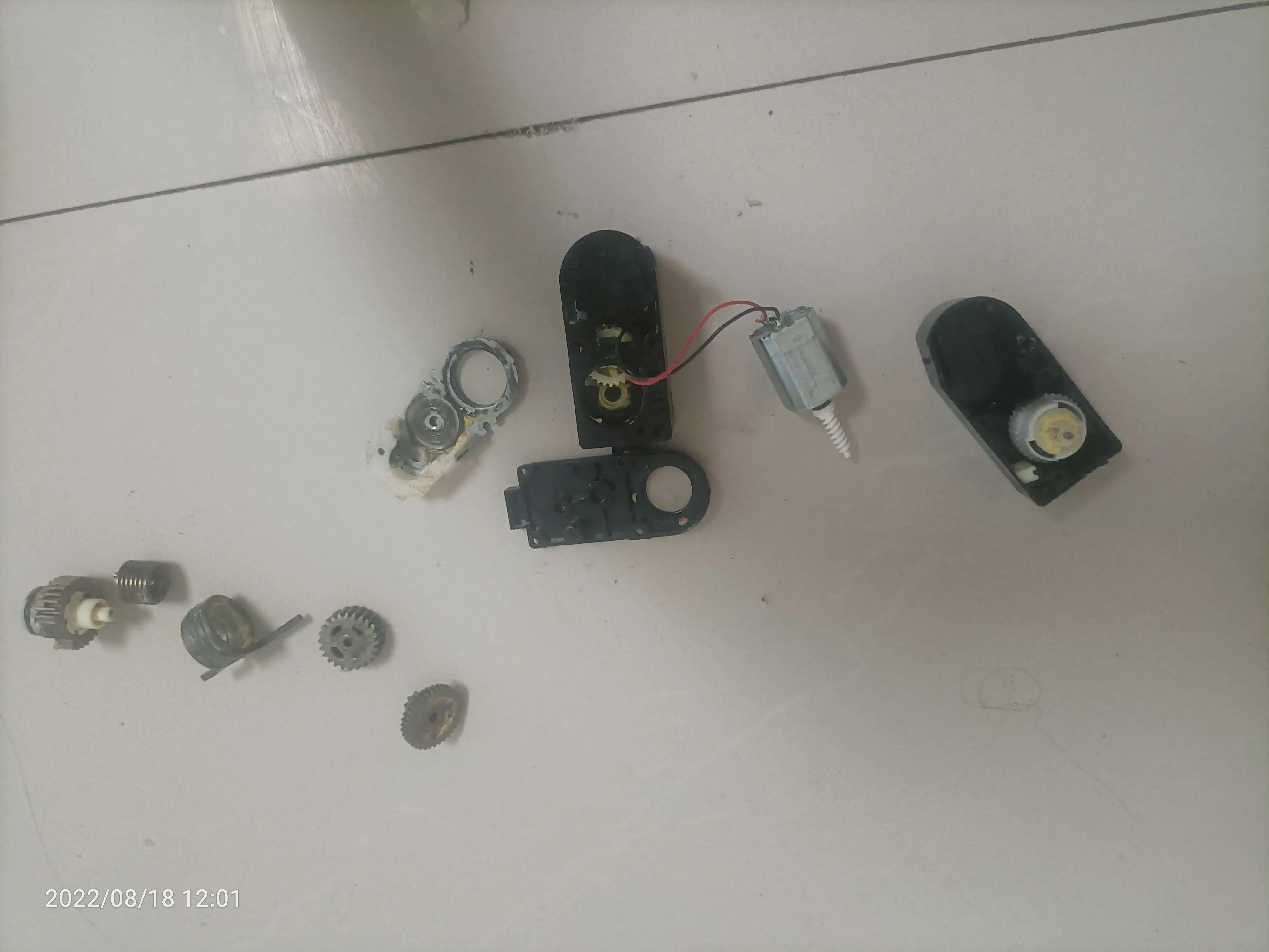 拆卸智能马桶盖的视频,智能马桶维修翻盖电机怎么拆卸