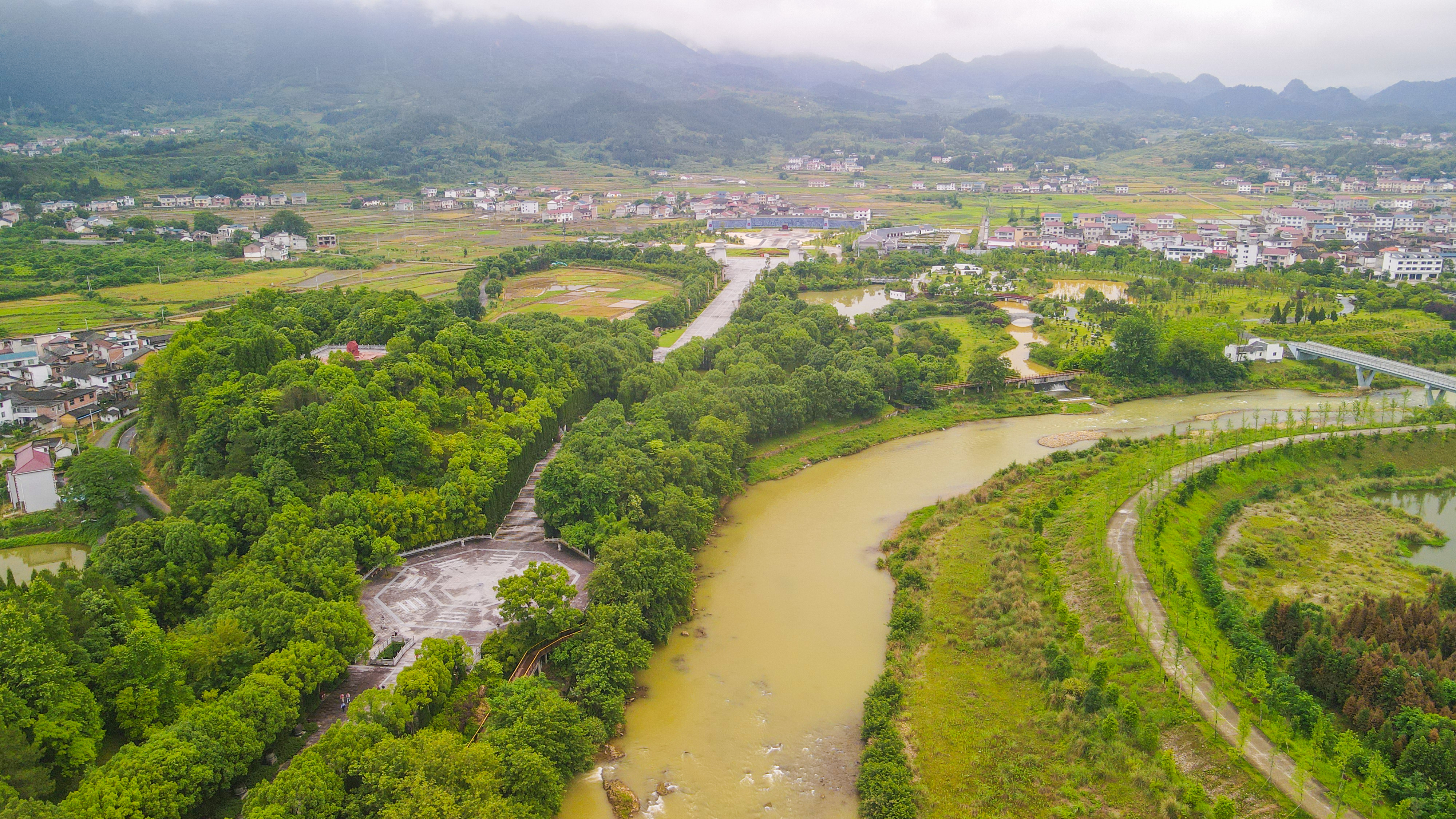 炎帝陵与炎帝陵牌坊,中华人文始祖炎帝的故里